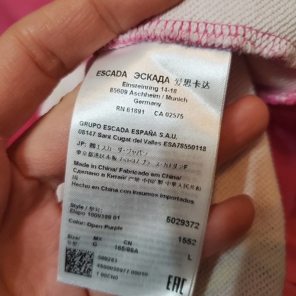 Escada Sport hearts printed sweater. 100% cotton. Rhinestones. Size L. - Picture 7 of 14